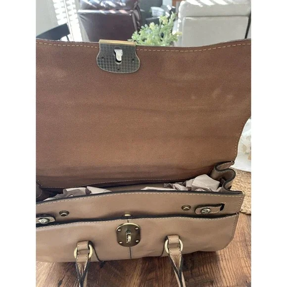 NWOT Gorgeous Patricia Nash Vienna Satchel Italian Leather Hand Bag Biscuit​
